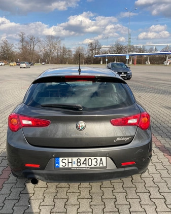 Alfa Romeo Giulietta cena 27500 przebieg: 105000, rok produkcji 2010 z Chorzów małe 67